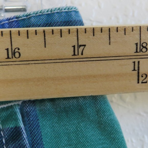 Iron Co.* Men's 2" Belt Loop Multipocketed Plaid Flat Front Shorts~ Size 32 - Picture 5 of 12